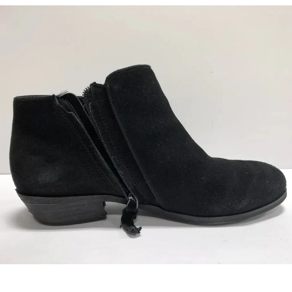 Softwalk Women’s Rocklin, Black Suede Ankle Booties, Size 8.5 Wide